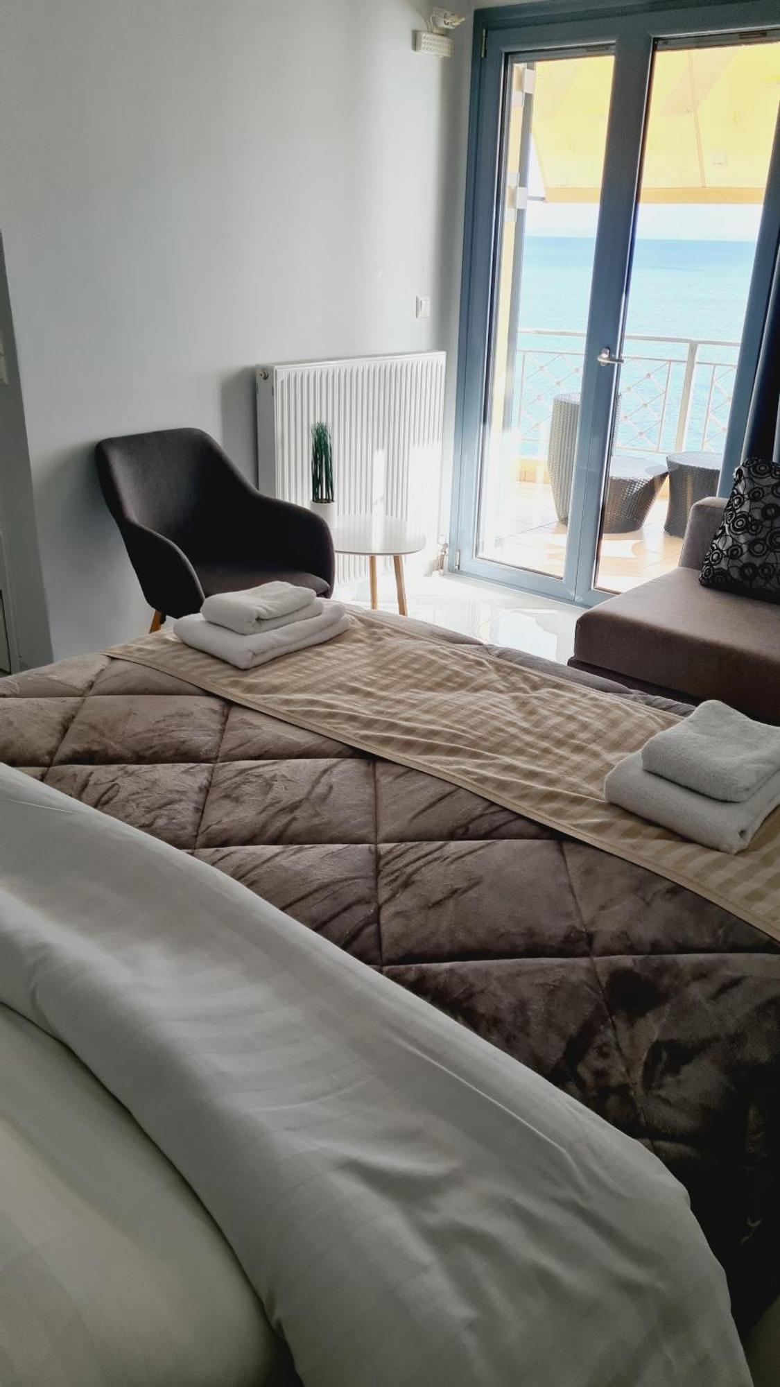 Villa Serafeim Kimi Exteriör bild