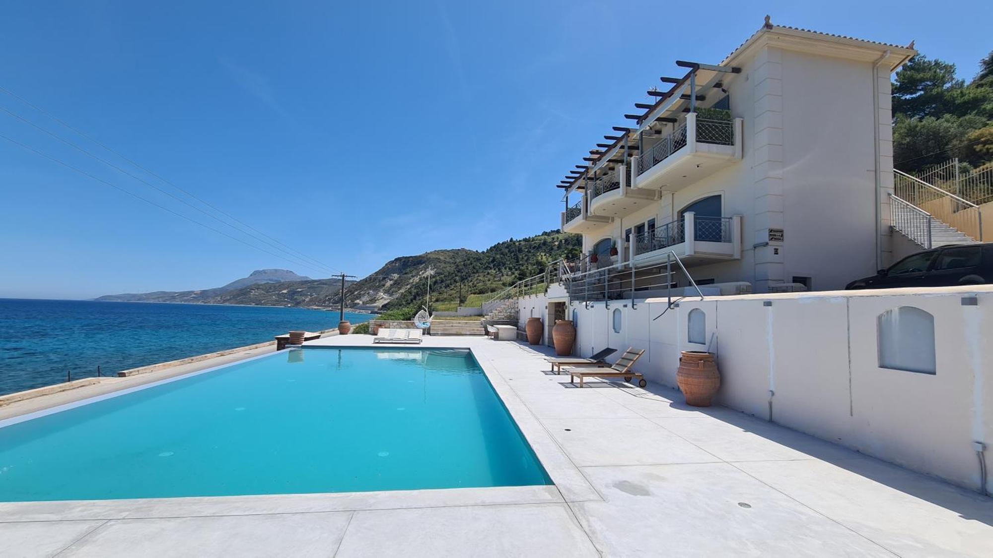 Villa Serafeim Kimi Exteriör bild