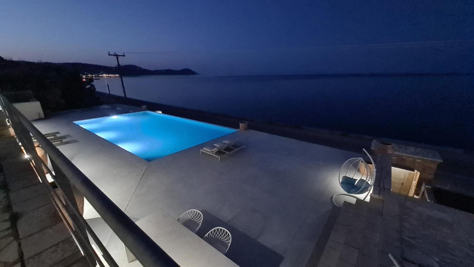 Villa Serafeim Kimi Exteriör bild