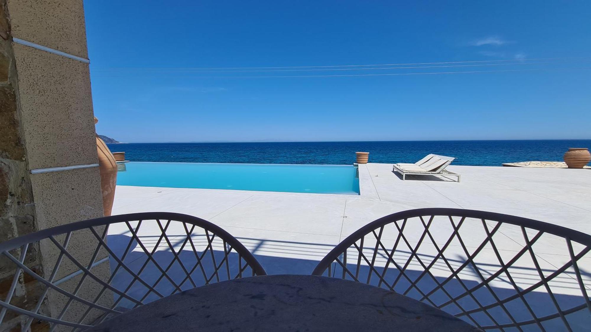 Villa Serafeim Kimi Exteriör bild